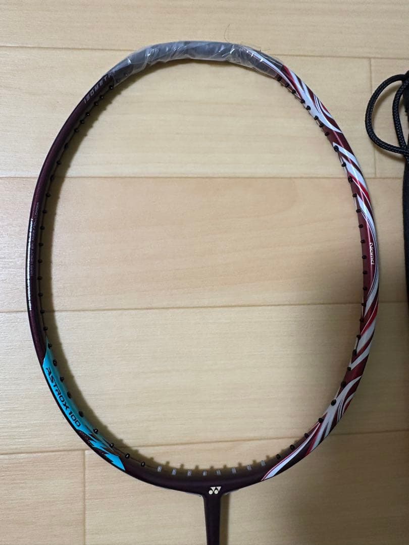 【未使用品】4U5 YONEX ASTROX100ZZ クレナイ　国内正規品