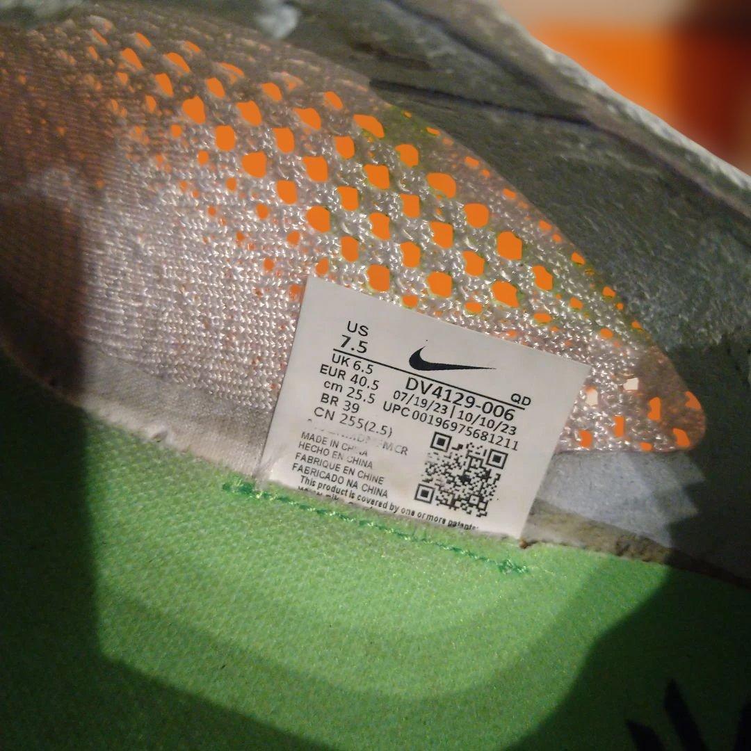 Nike　ヴェイパーフライネクスト%3 25.5cm