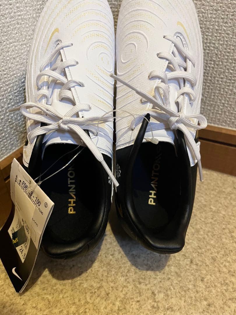 ☆新品☆サッカースパイク NIKE ファントムGX IIアカデミー 24.5