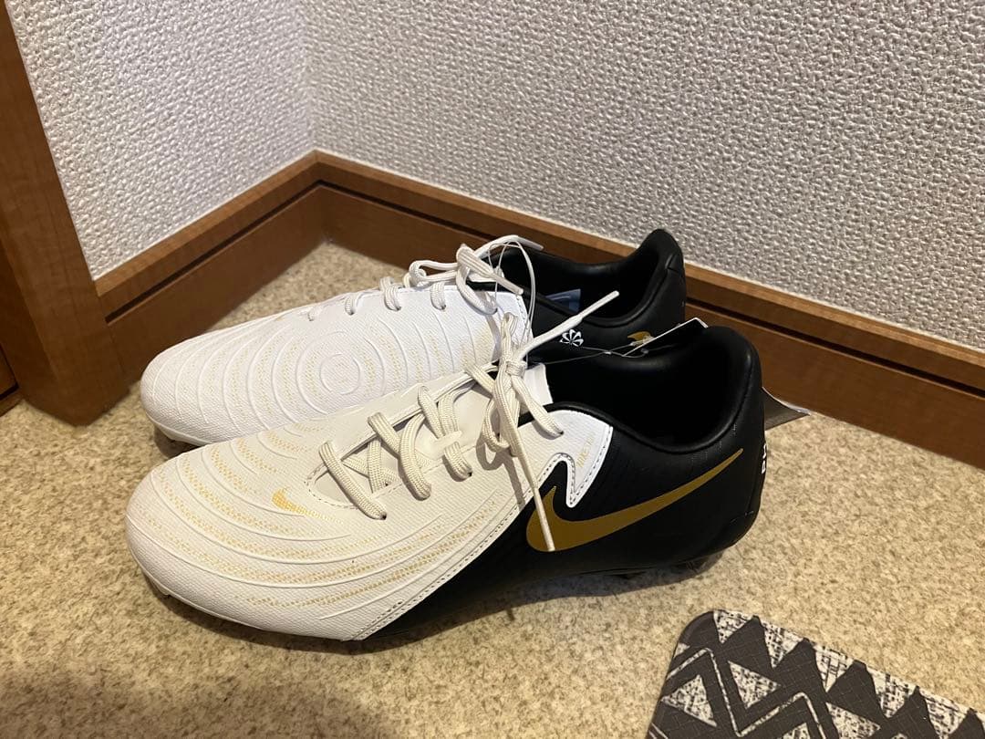☆新品☆サッカースパイク NIKE ファントムGX IIアカデミー 24.5