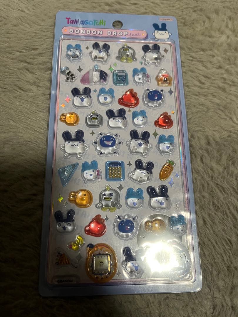 【正規品】たまごっち4種　モモンガ　キティ　クロミ　ボンボンドロップシール