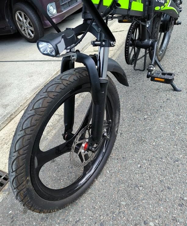 ピカチュウ　引取り限定！美品20インチ電動アシスト自転車 公道走行可