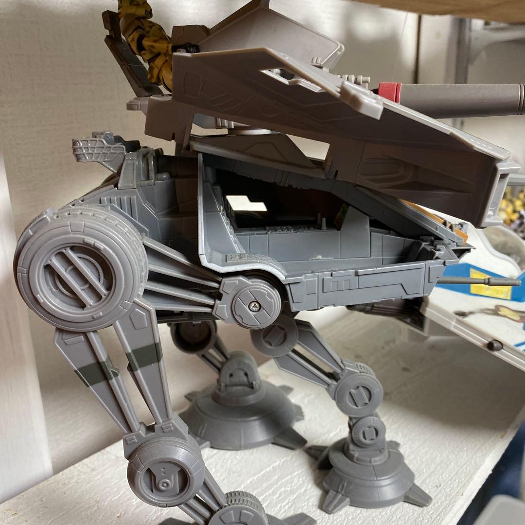 AT-TE フィギュア付き グレー