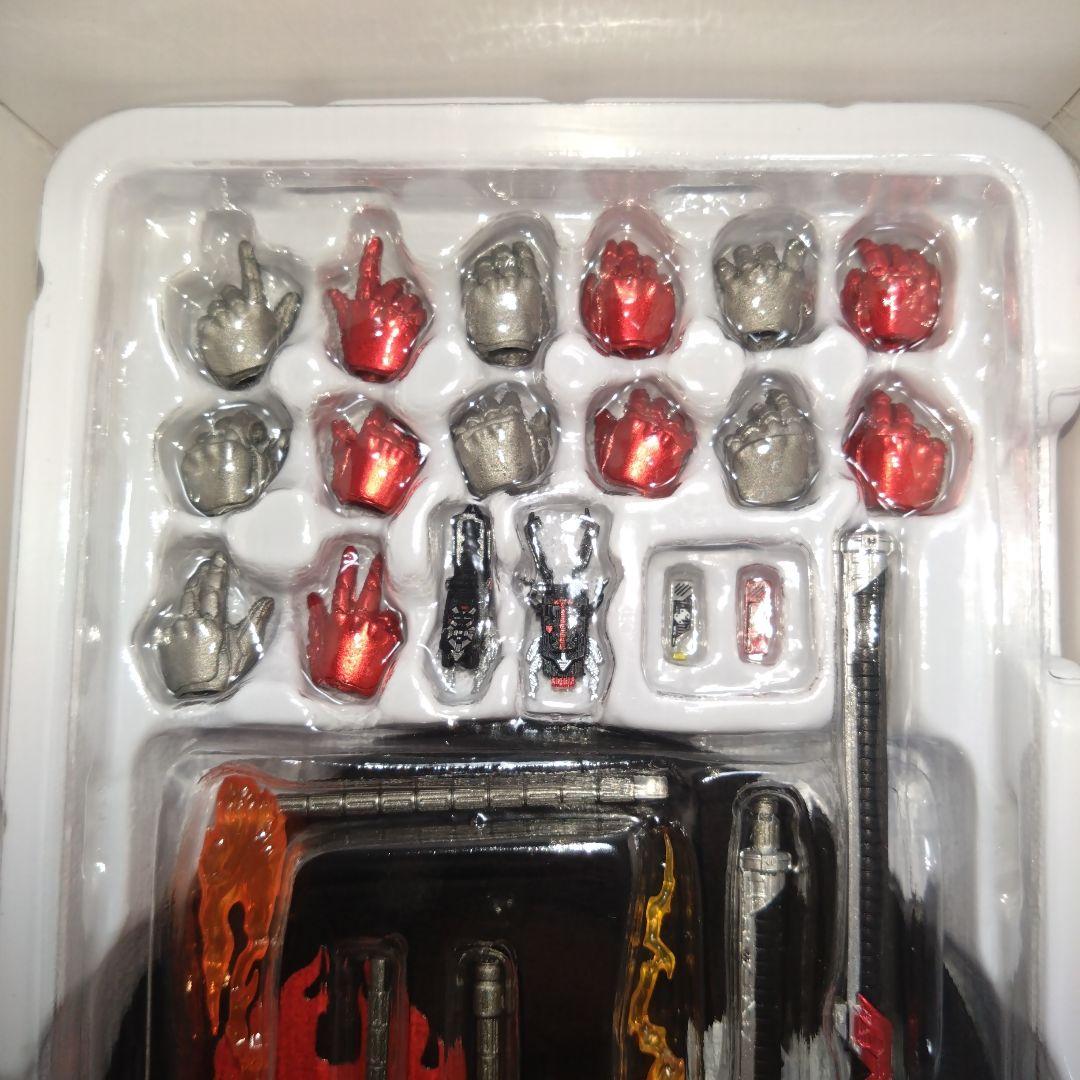 S.H.Figuarts（真骨彫製法）仮面ライダーW ヒートメタル　ルナトリガー