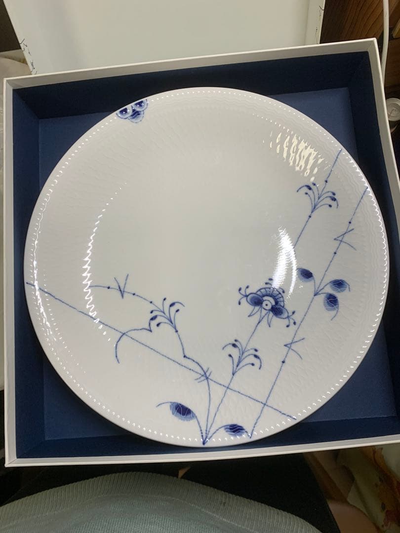   青い花柄皿 25cm
