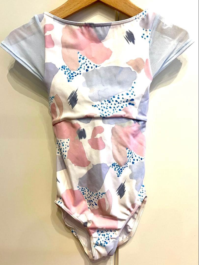 【美品】stina レオタード キッズ　120 130
