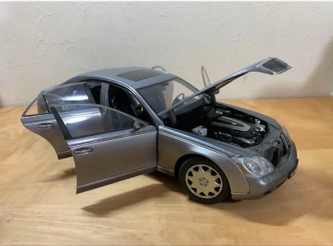 1/18 オートアート マイバッハ57 Auto-art