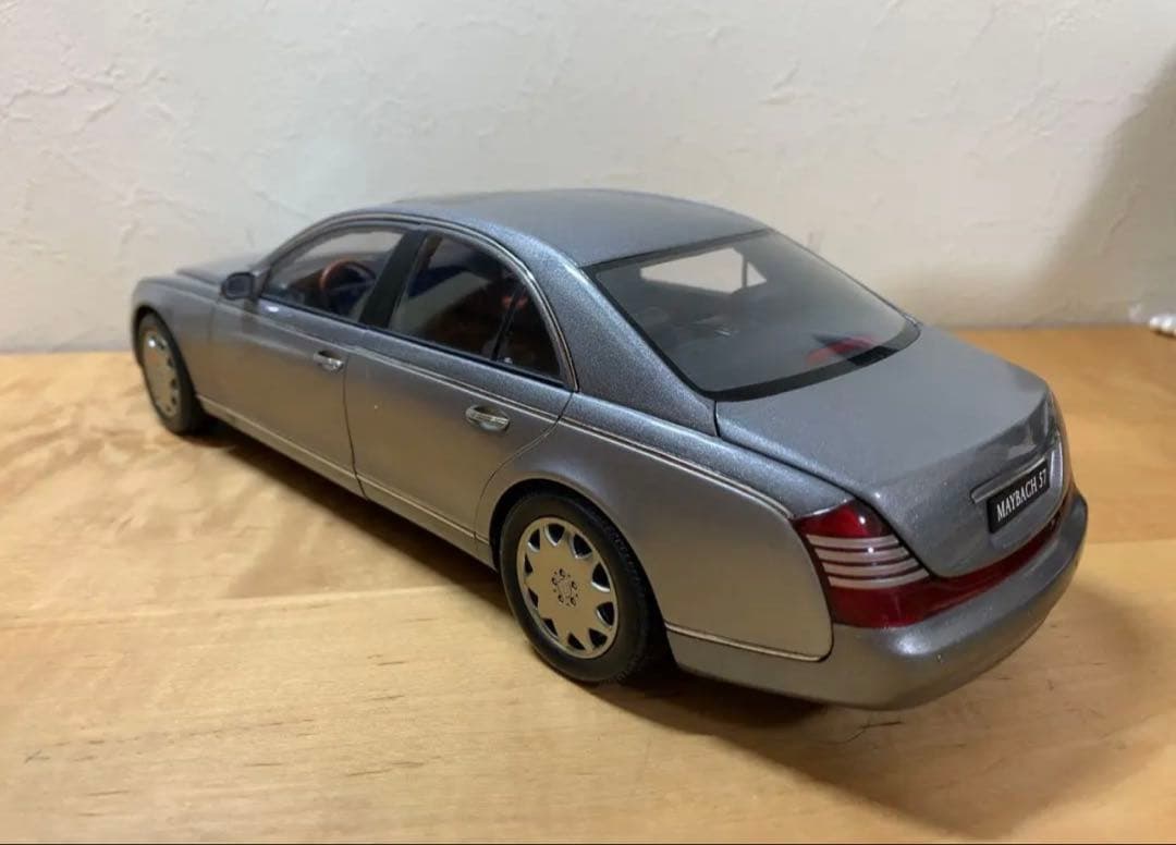 1/18 オートアート マイバッハ57 Auto-art