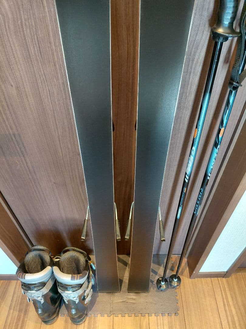 ハイエンド SALOMON 学生・男女兼用 スキーセット メンテ・WAX済み✔