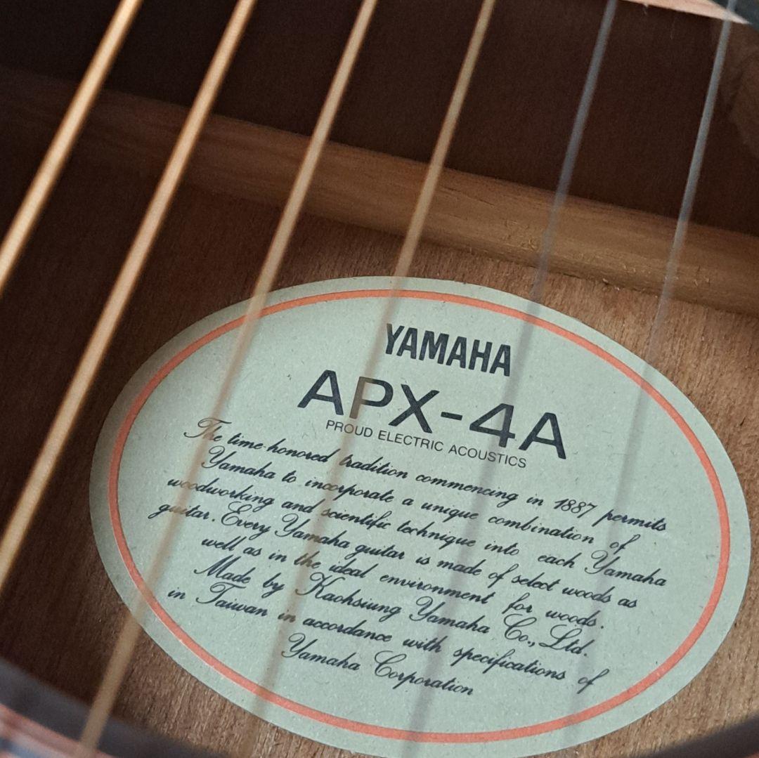 YAMAHA　APX-4A　ブラック　エレアコ（通電確認済）ソフトケース付き