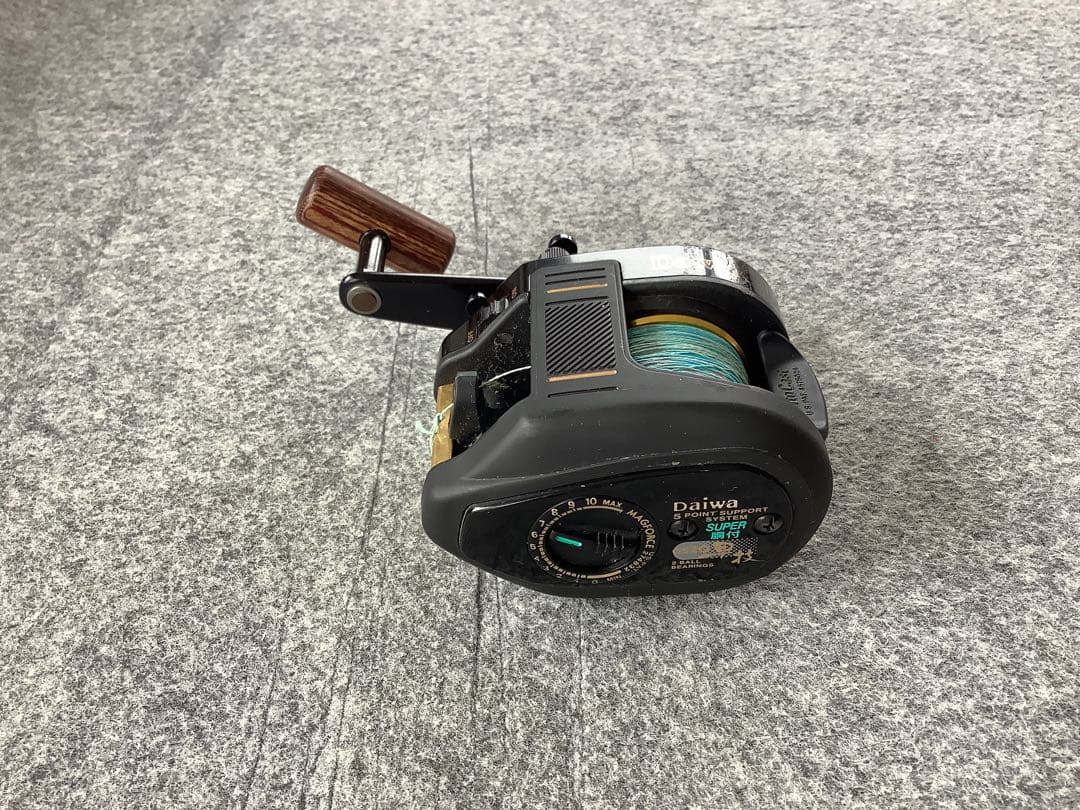 Daiwa グローブライド　リール　4台セット