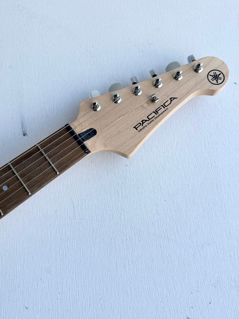 【動作品 】YAMAHA PACIFICA PAC012 エレキギター ヤマハ