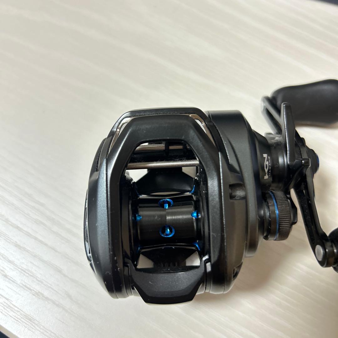 SLX ブラックリール 右巻き糸なし