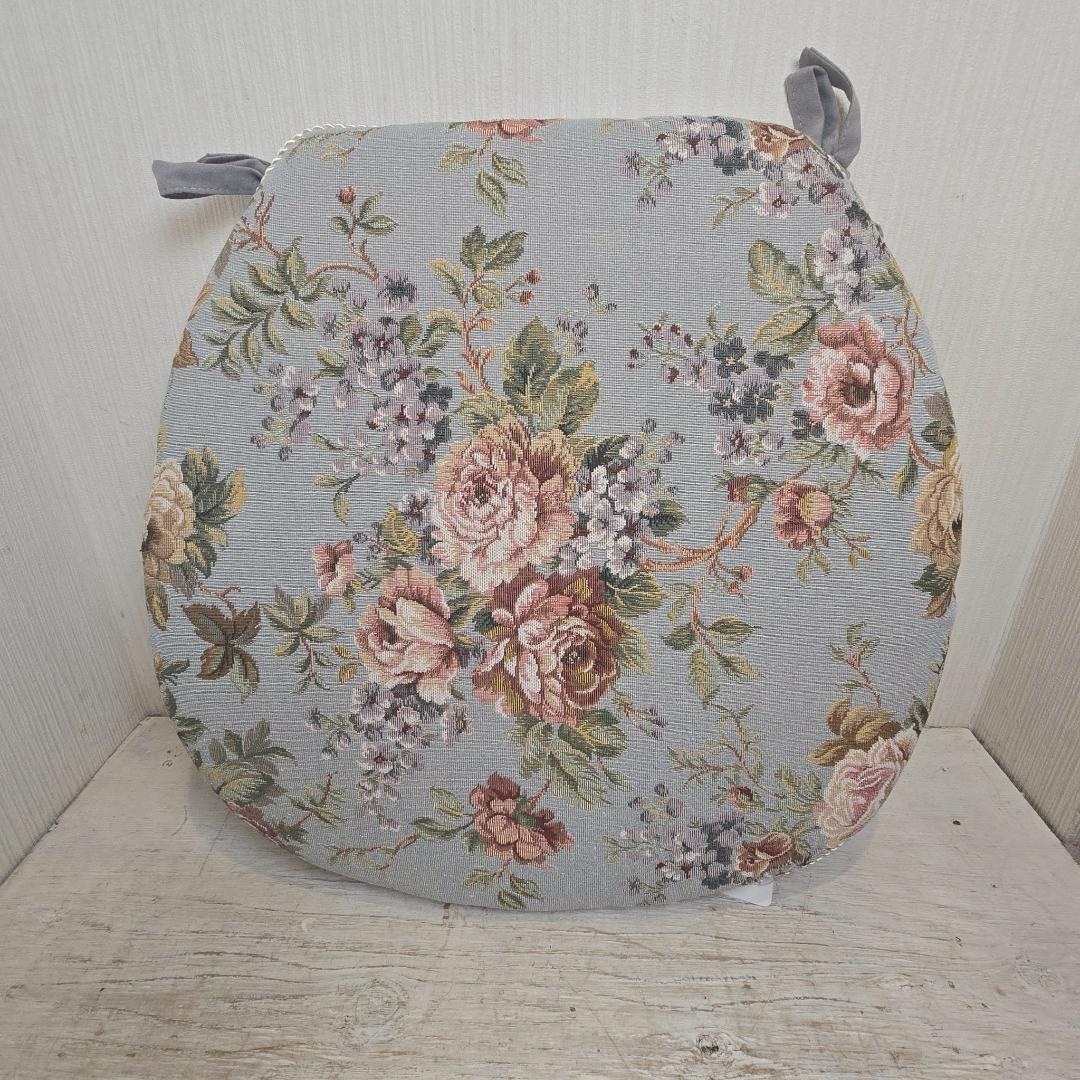 【4個セット】 新品 大判 バテイ クッション 青 紐付き 薔薇 ローズ 馬蹄