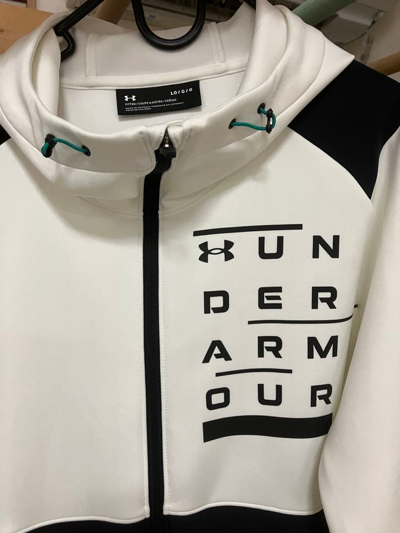 Under Armour フルジップジャケット L ホワイト/ブラック