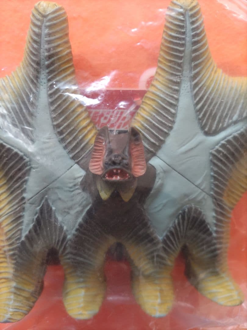 ウルトラ怪獣シリーズ EX 油獣 ペスター BANDAI ソフビ 未開封品