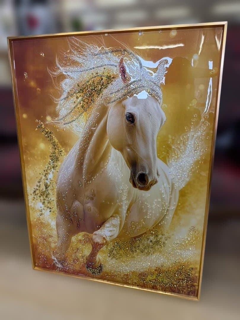 アートパネル　馬　ゴールド　水晶絵　白馬　絵　額縁　壁掛け　アート　額絵　ウマ