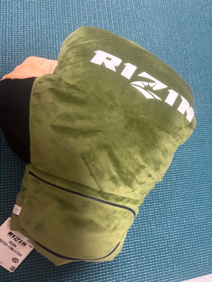 RIZIN サイン入りぬいぐるみボクシンググローブ おまけRIZINカード付き！