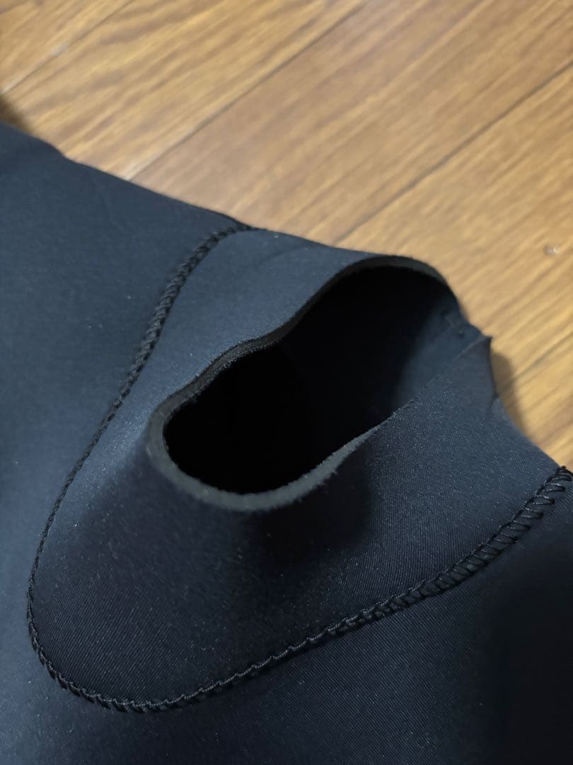 AIRTIGHT ブラック シーガルウェットスーツ