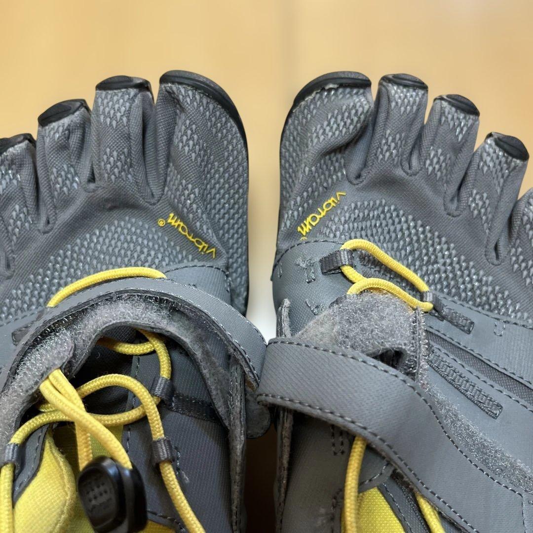Vibram 五本指シューズ グレー/イエロー