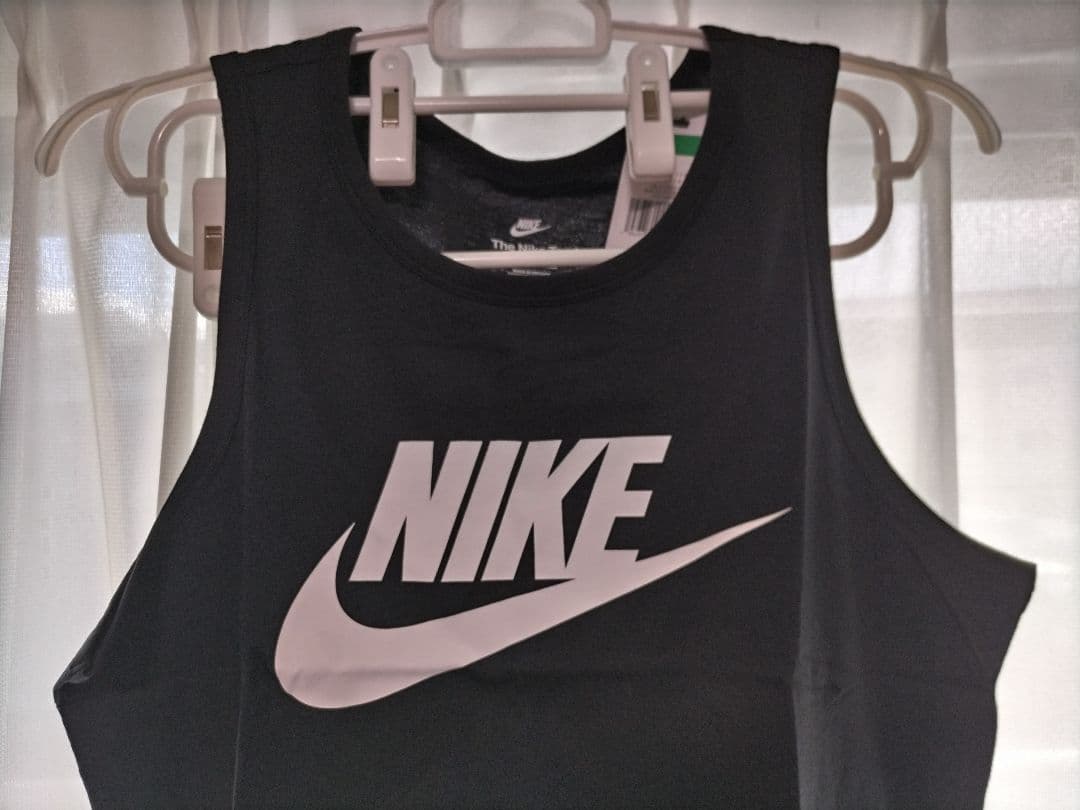 NIKE タンクトップ（AR4992-013）