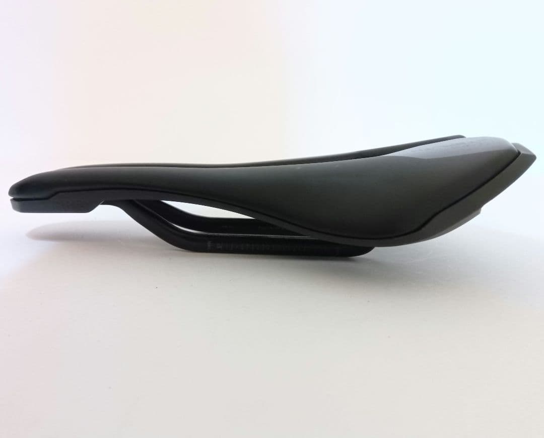 《美品》PRO Stealthチームサドル142mmカーボンレール