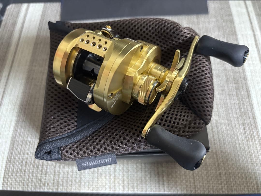 SHIMANO　21カルカッタコンクエスト100 美品