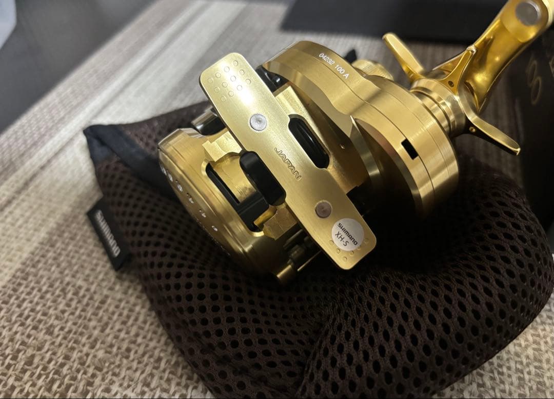 SHIMANO　21カルカッタコンクエスト100 美品
