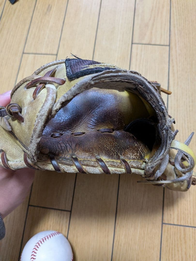 k*a様 アトムズ　硬式内野手用グローブ
