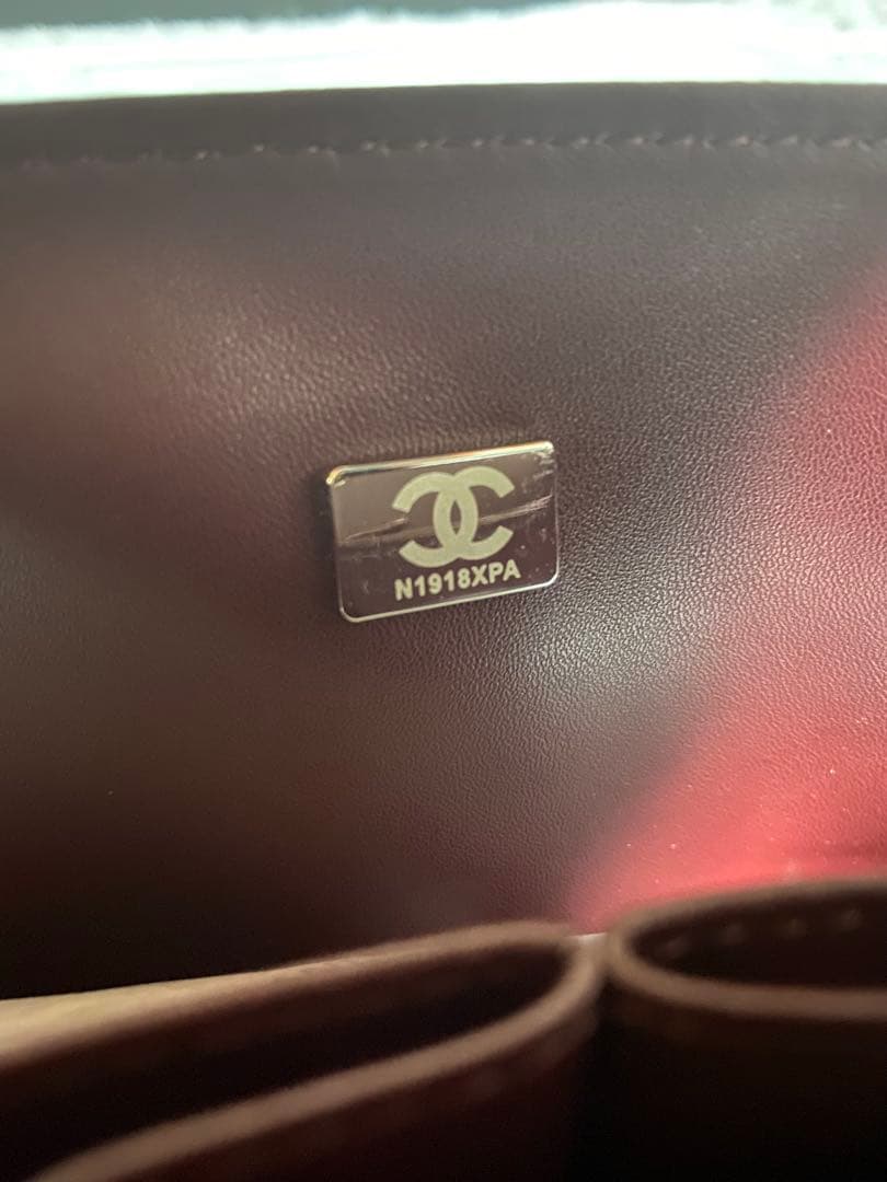 CHANELノベルティ キャビアスキンマトラッセ　シルバー　 VIPノベルティ