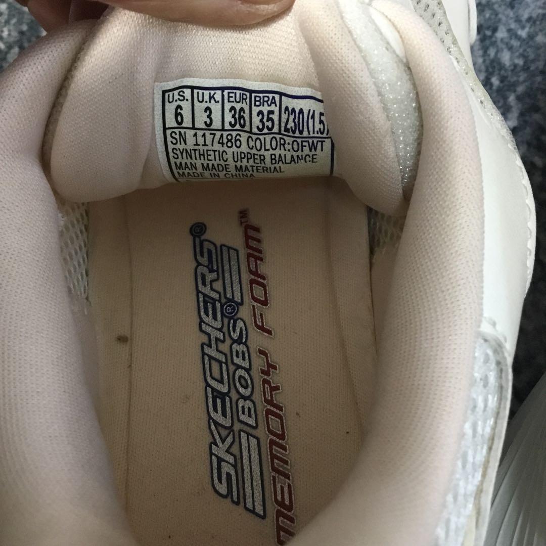 Skechers 女性用スニーカー ホワイト
