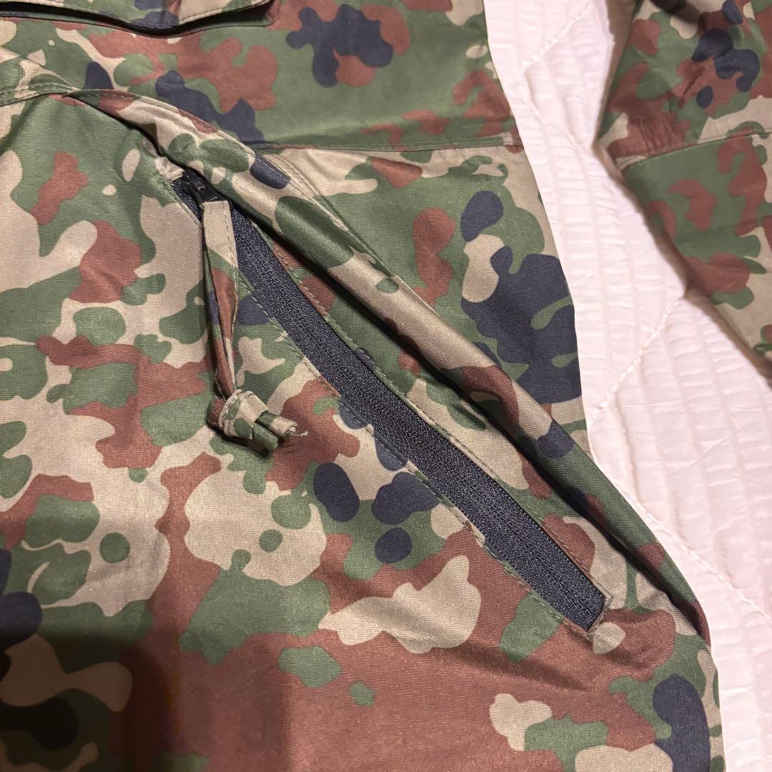 戦人 迷彩レインウエアー鎧 ゴアテックス