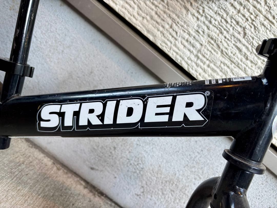 日本正規品＊STRIDER バランスバイク ブラック 12インチ