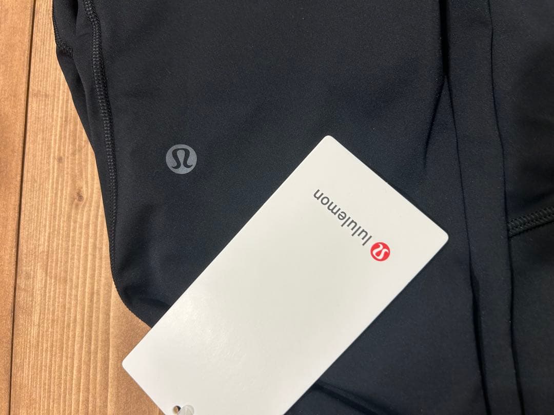 （新品）Lululemon ブラック ヨガ・ピラティス・ランニングレギンス 10
