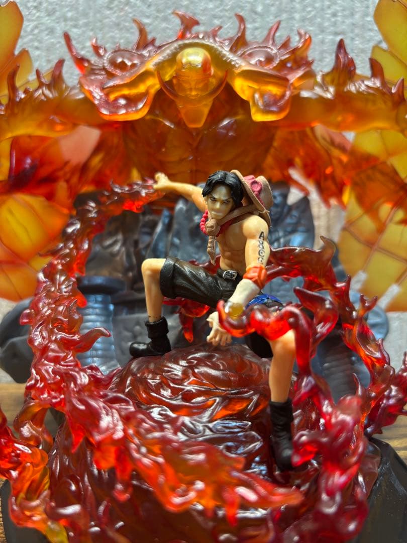 ワンピース　エース　白ひげ　フィギュア　ガレージキット　19cm