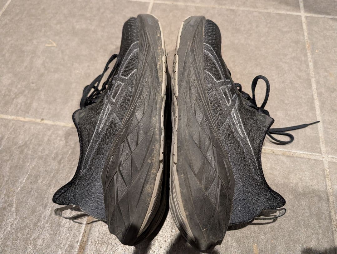 アシックス　asics　ブラック　NOVABLAST 4　27.5cm wide