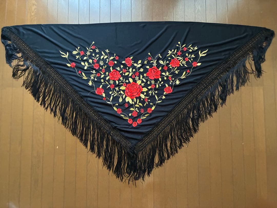 フラメンコ　シージョ　新品　未使用 刺繍　黒