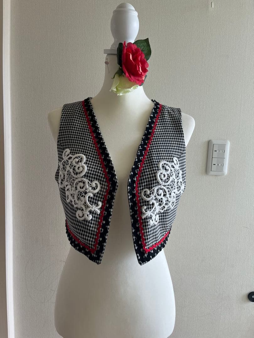 フラメンコ衣装　リバーシブルチャレコ　白刺繍