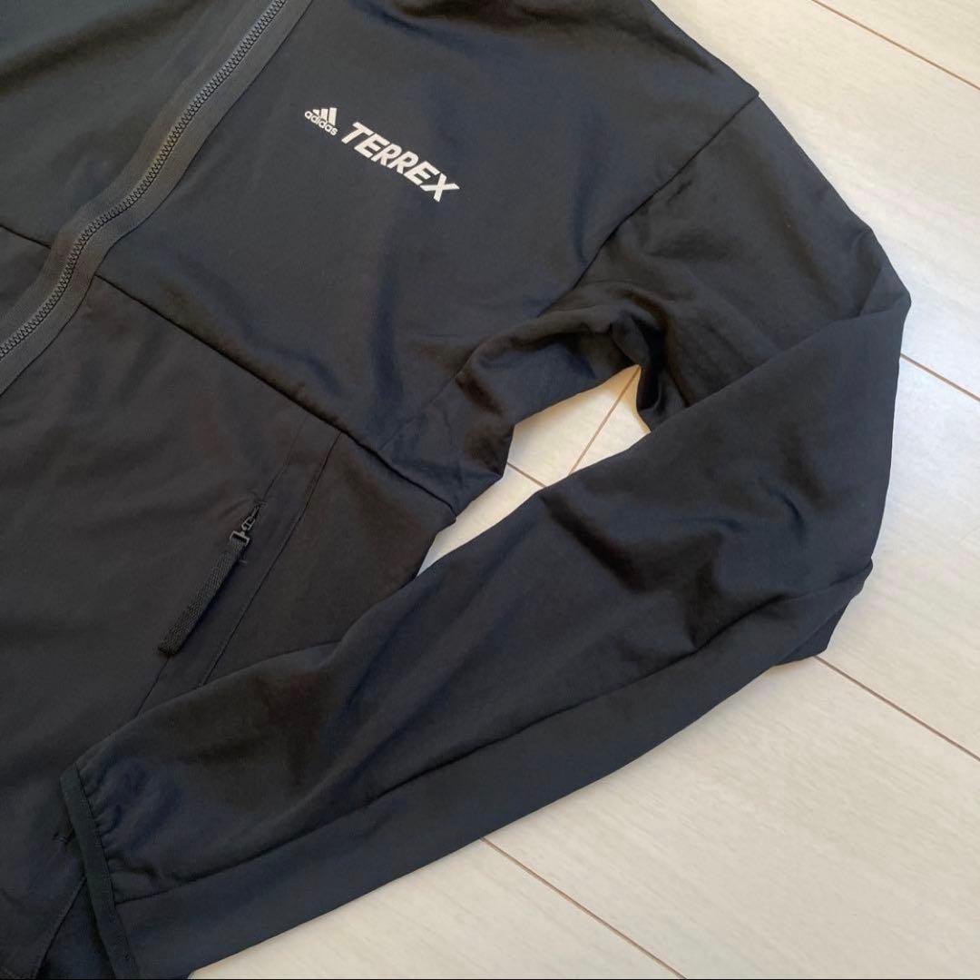 新品 M アディダス テレックス フード付きハイキングライトジャケット