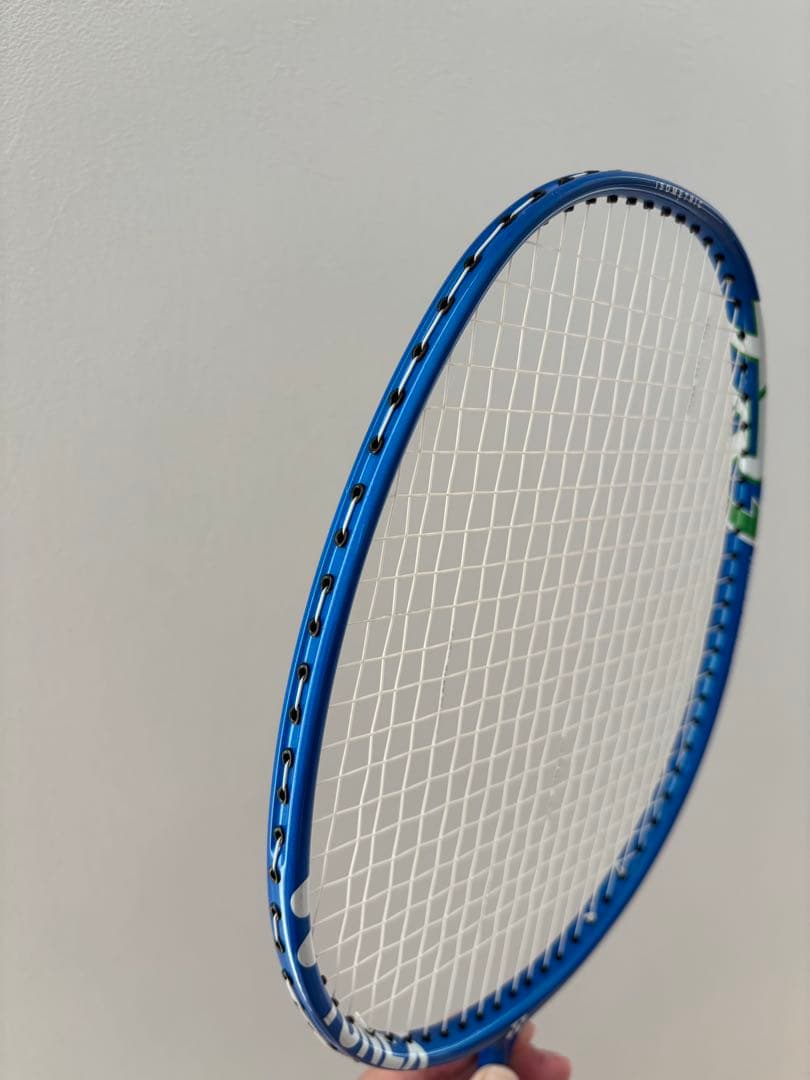 【美品】バドミントン トレーニングラケットTR1 ISO-TR1-002
