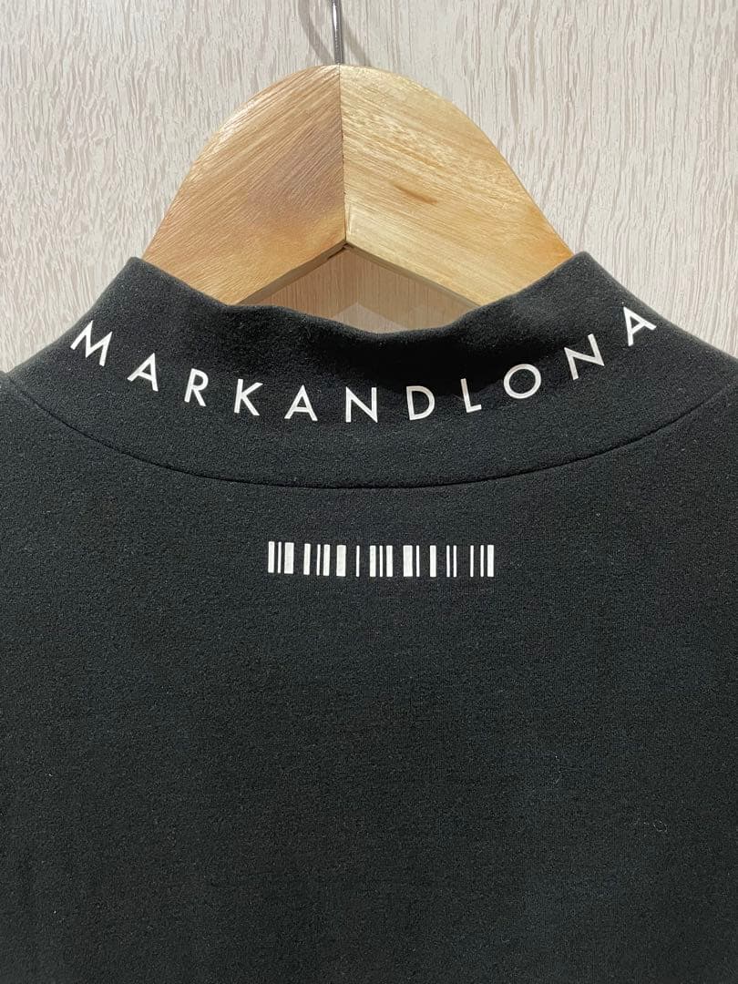 MARK&LONA Long-Sleeved High-Neck サイズM