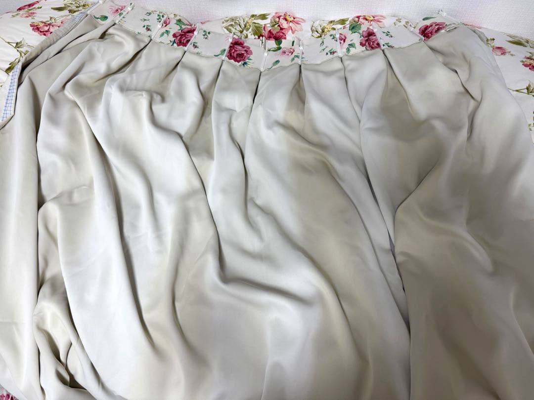 LAURA ASHLEY  カーテン 裏地付 ローズ×チェック柄２枚１組