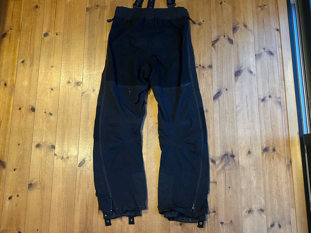 MOUNTAIN EQUIPMENT ビブパンツ ブラック 黒