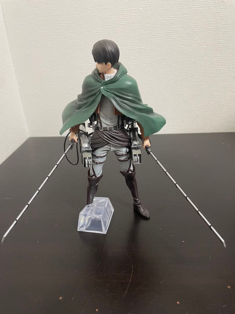 進撃の巨人リヴァイ フィギュア 一番くじ