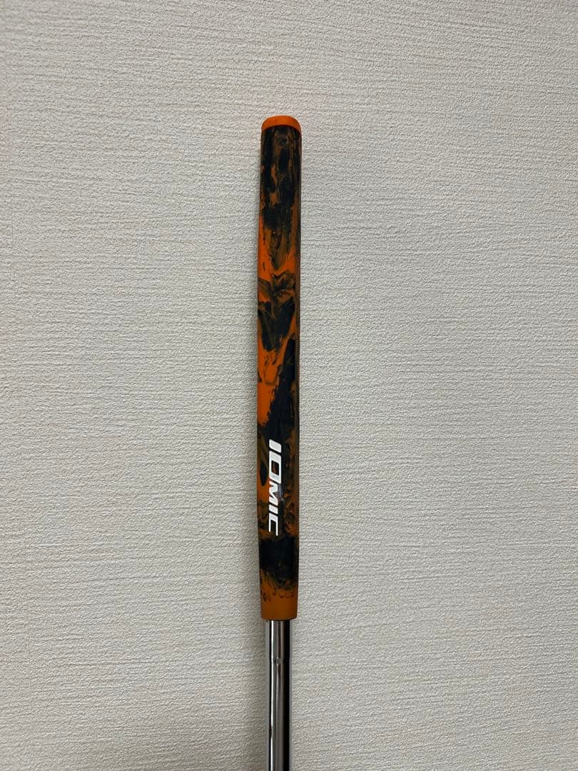 ODYSSEY WHITE DAMASCUS 1 パター　33インチ