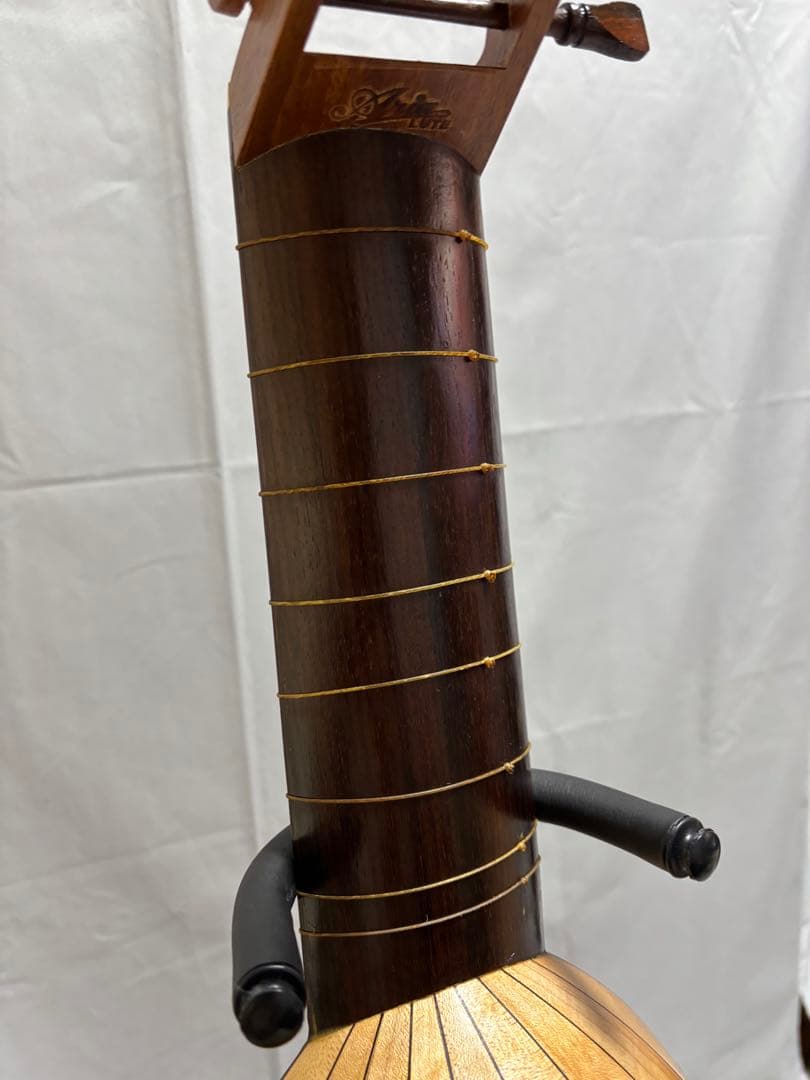 弦楽器 Aria Lute Model No. L-85 (1975)