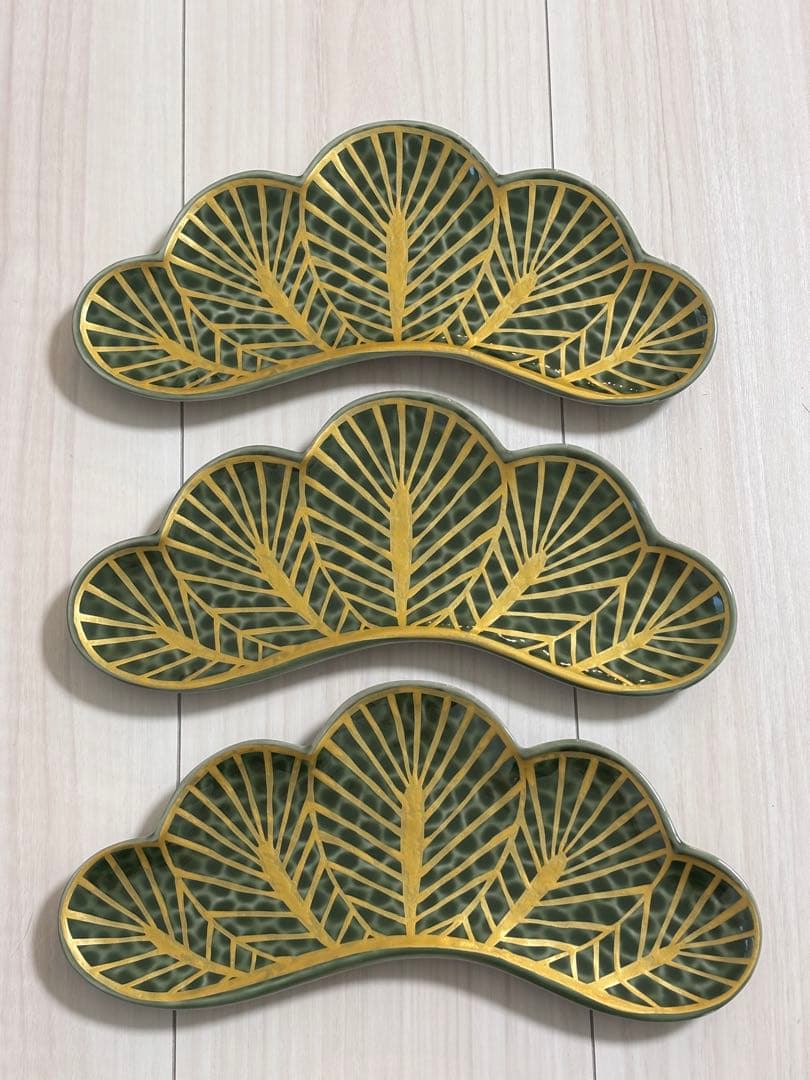 【新品】有田焼　幸楽窯　松葉形前菜皿　緑白6枚セット