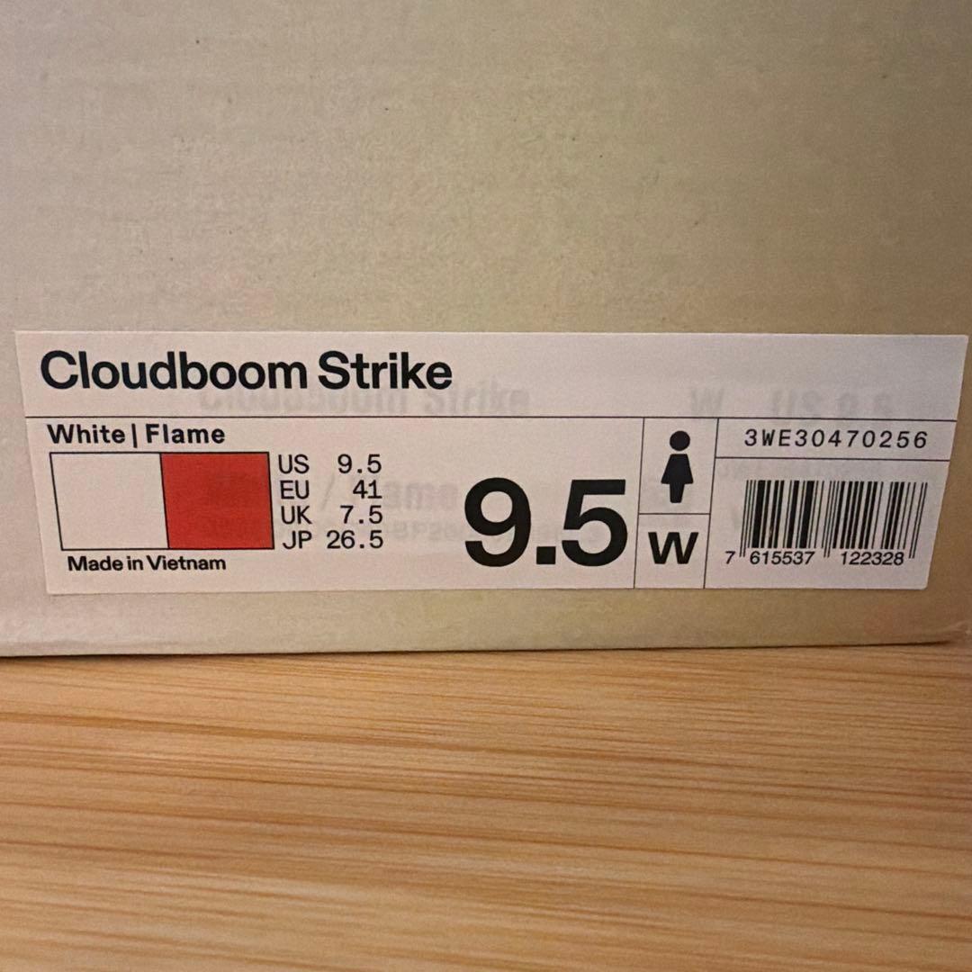 On cloudboom strike 26.5cm 新品未使用　レディース