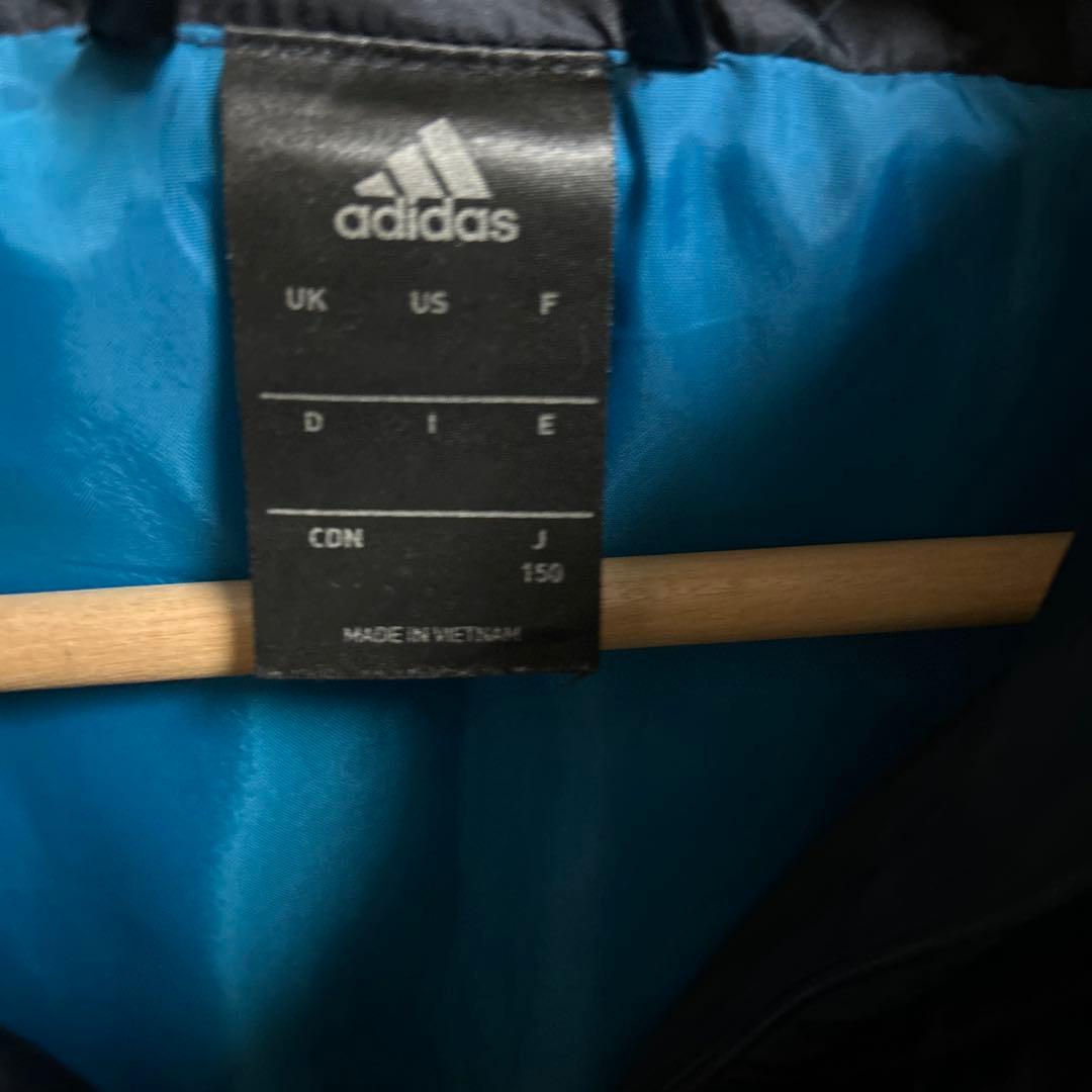 adidas ベンチコート ブラック/ブルー J150
