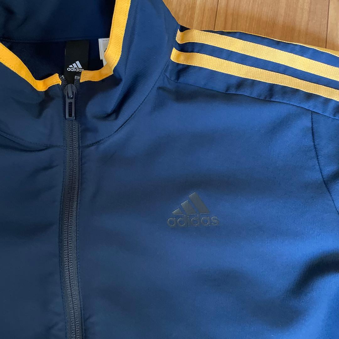 adidas上下ジャージ　Mサイズ